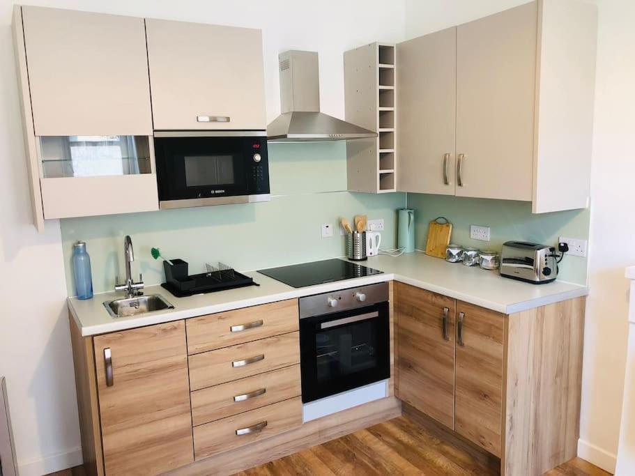Flat 12A - Central, Modern, Bright Apartment With Free Wifi Oban Exteriör bild