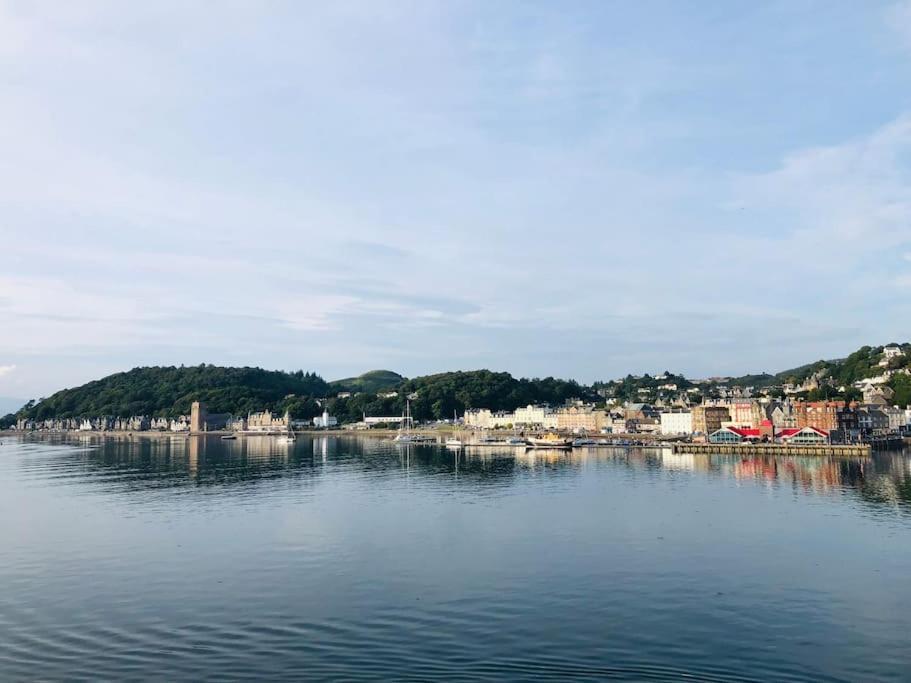 Flat 12A - Central, Modern, Bright Apartment With Free Wifi Oban Exteriör bild